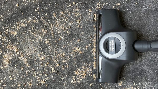 Miele Staubsauger Saugt Sich Am Teppich Fest ᐅ Der Miele Blizzard CX1 im Test ᐅ 21-Tage im Praxistest